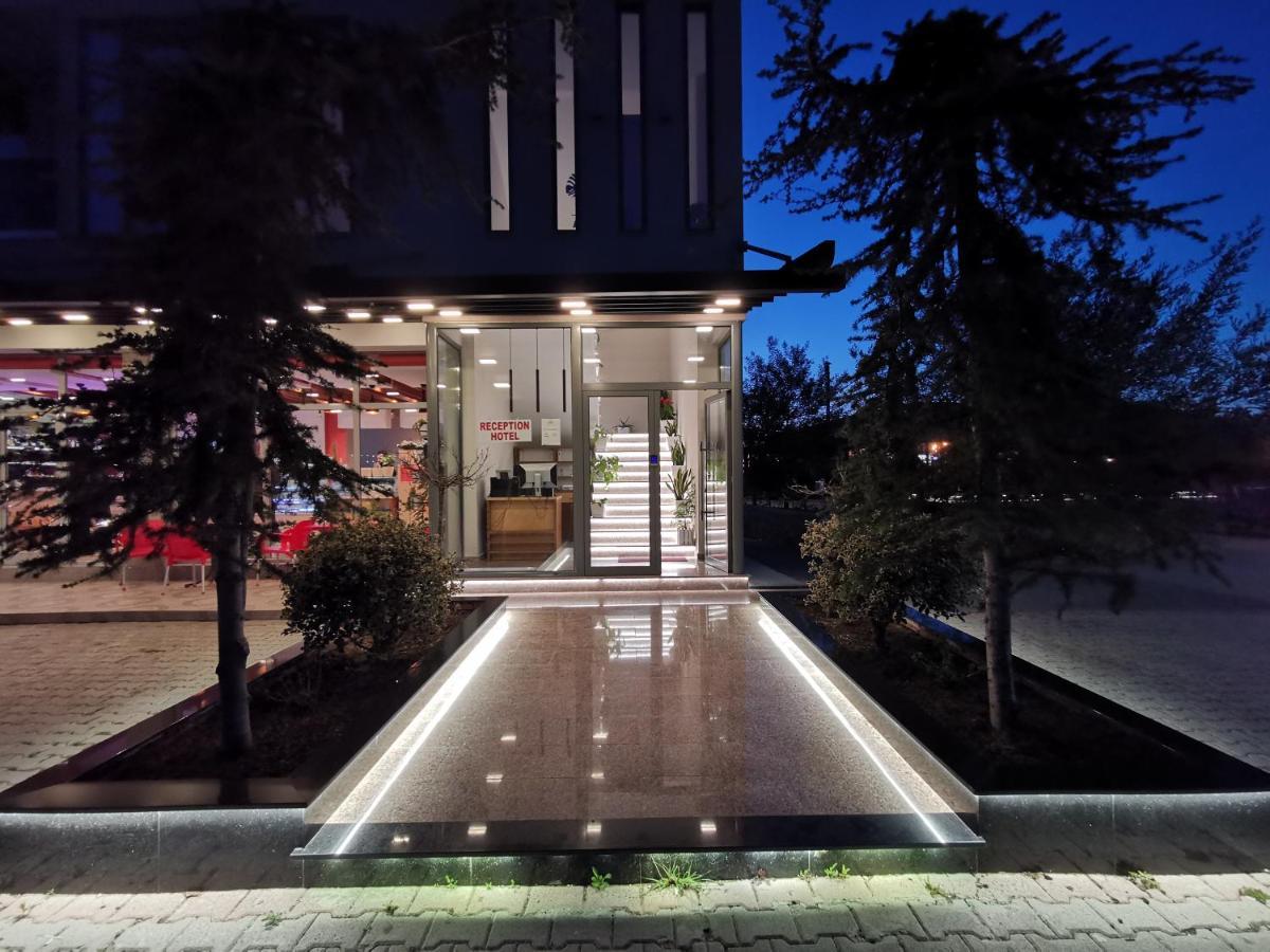 Te Aldo Hotel Kuraten Luaran gambar