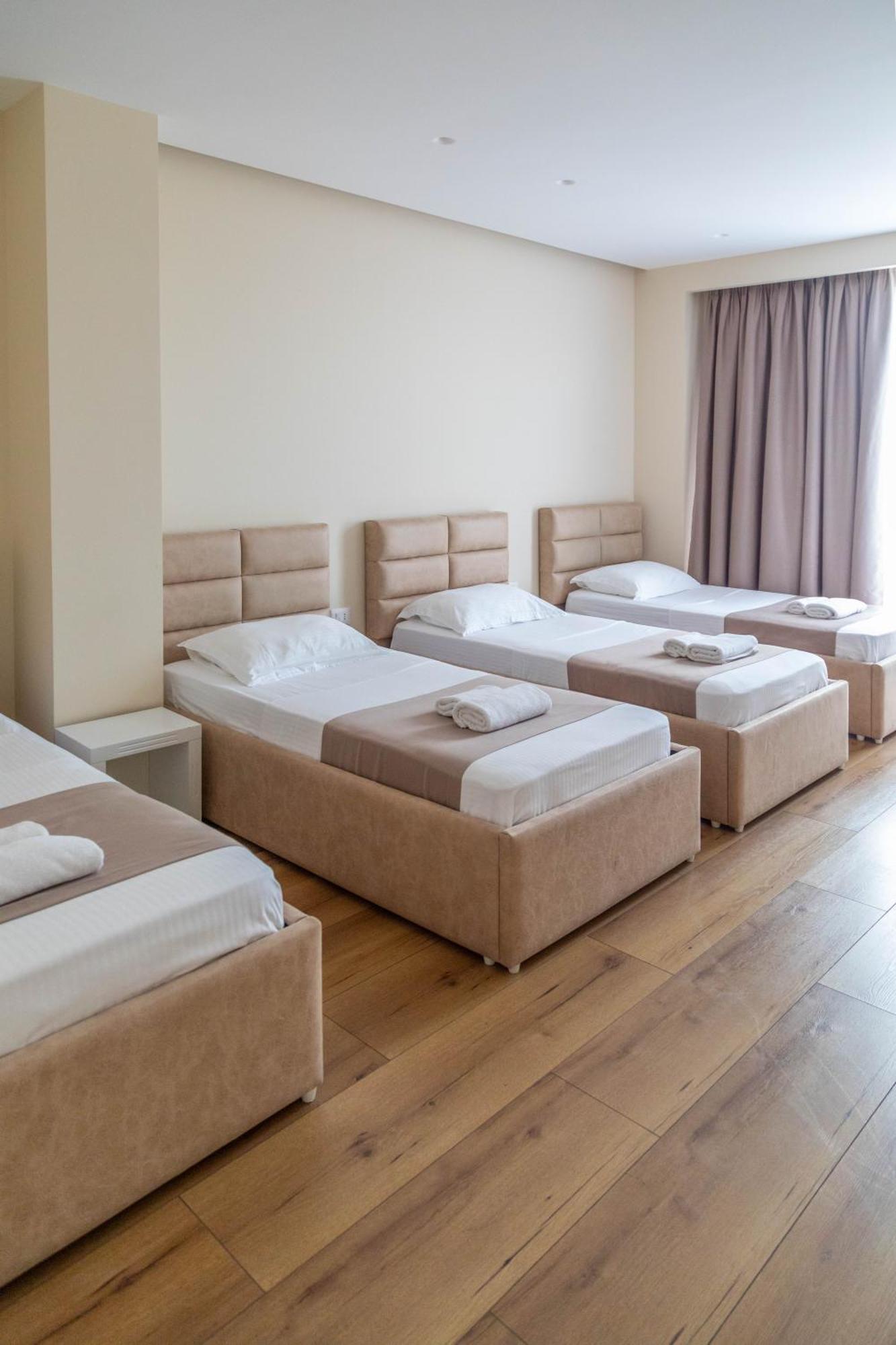 Te Aldo Hotel Kuraten Luaran gambar